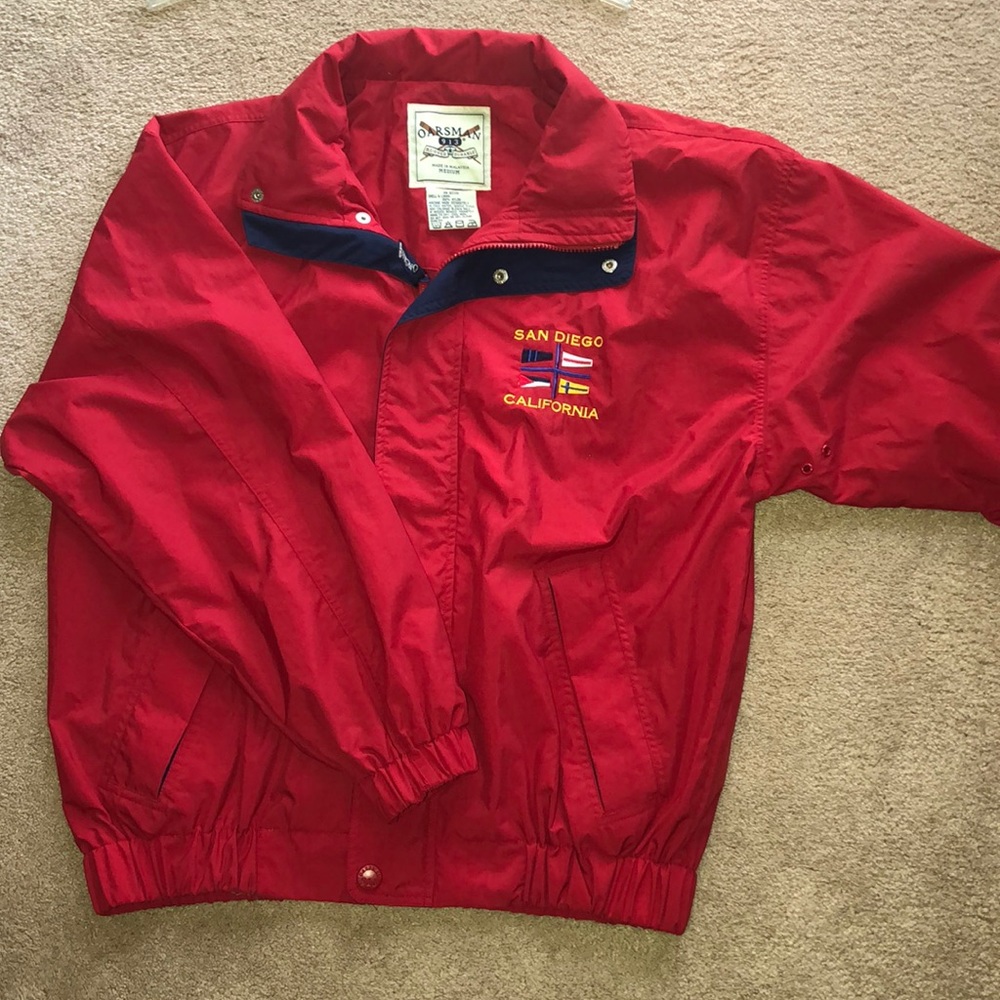 Windbreaker with drawstring hood